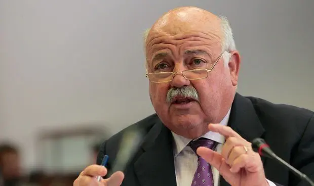  El Consejero de Salud y Familias, Jes&uacute;s Aguirre 