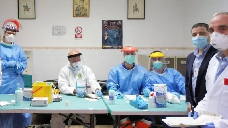  Sanitarios en el Reina Sof&iacute;a 