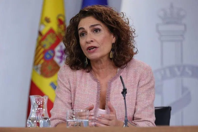  La ministra de Hacienda y portavoz del Gobierno, Mar&iacute;a Jes&uacute;s Montero 