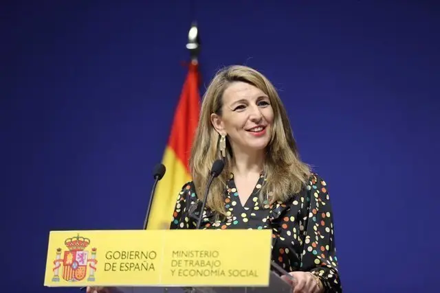  Yolanda D&iacute;az Salario 