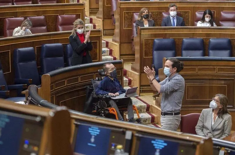  Pablo Iglesias se despide en su &uacute;ltima apariencia en el Congreso de los Diputados. // EP 