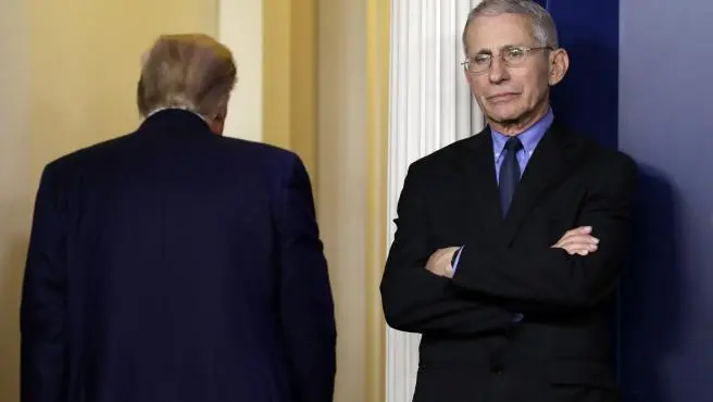  Anthony Fauci, director del Instituto de Enfermedades Al&eacute;rgicas e Infecciosas, y Donald Trump. 
