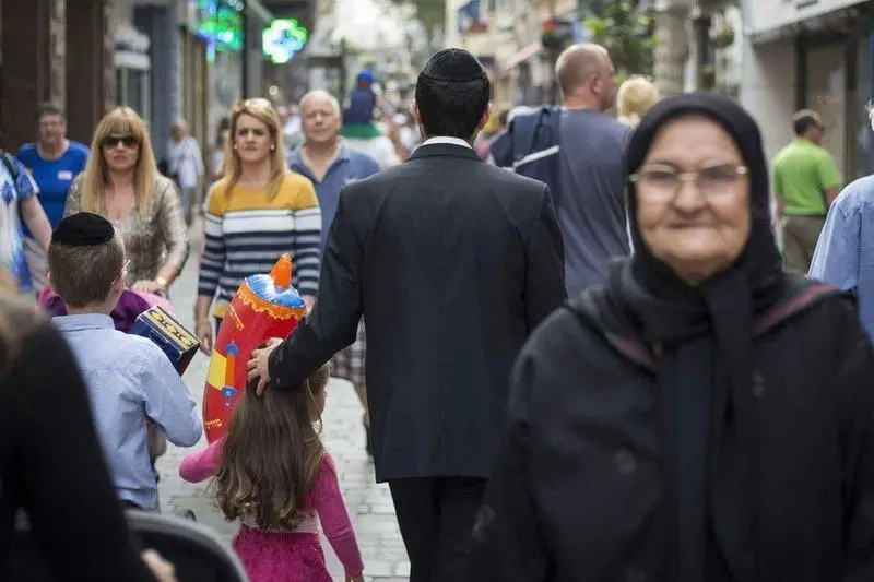  Gibraltar circula sin mascarilla, tan s&oacute;lo obligatoria en espacios cerrados, 