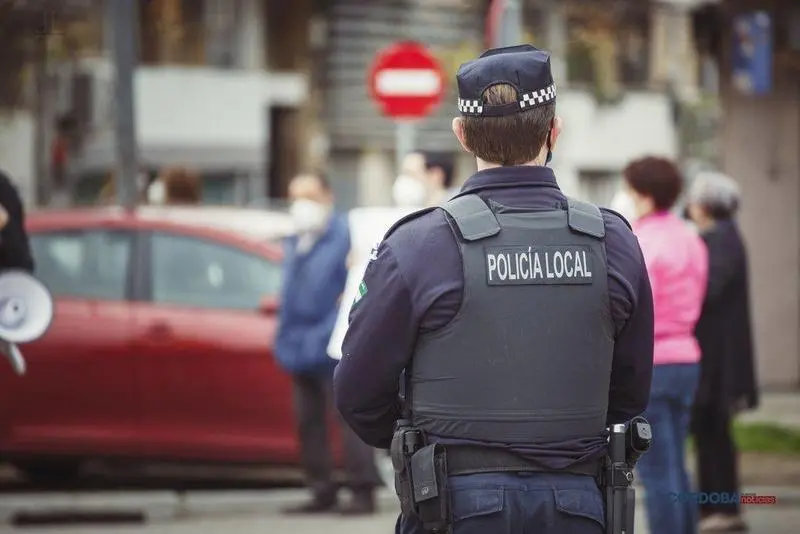  Policia Local de C&oacute;rdoba. - Jos&eacute; Le&oacute;n 