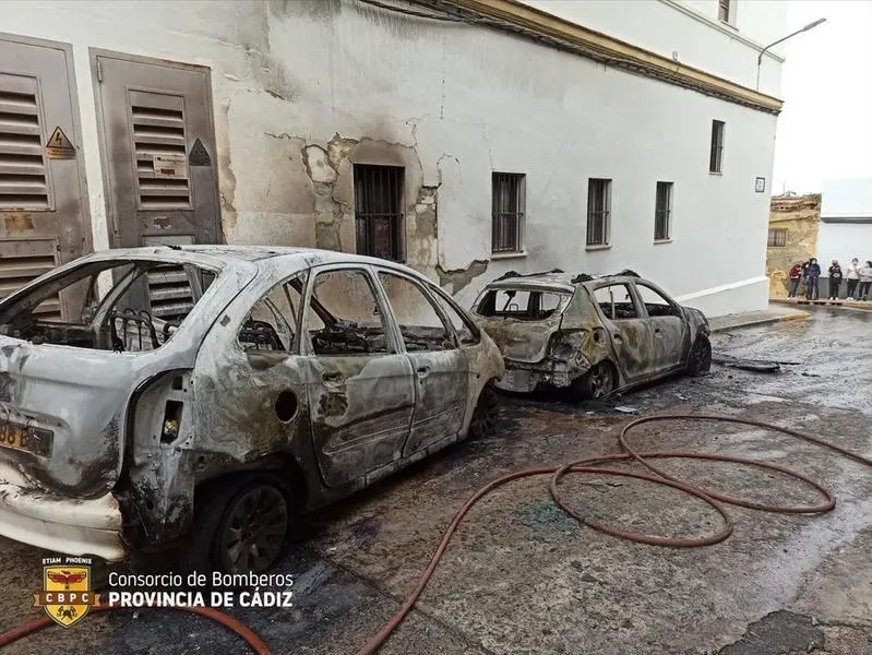  Imagen del incendio en Chiclana de la Frontera 