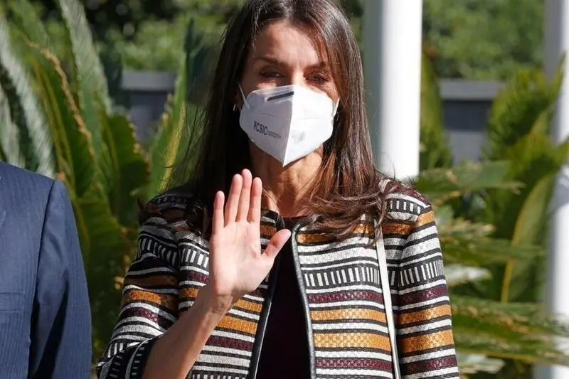  Do&ntilde;a Letizia en Twitter: @trendencias 