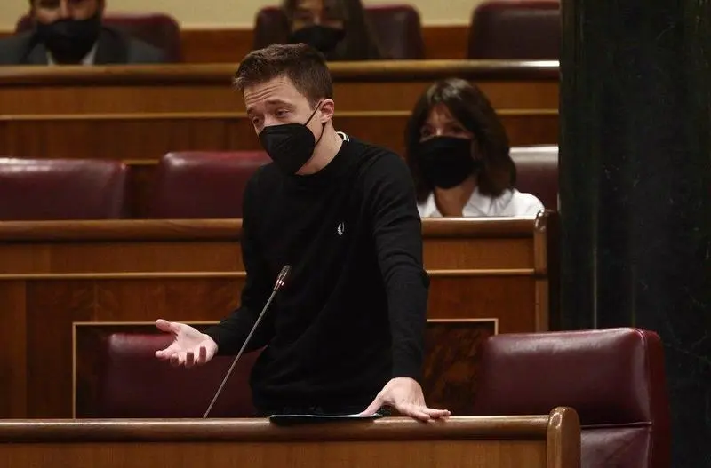  &Iacute;&ntilde;igo Errej&oacute;n, M&aacute;s Madrid, en el Congreso de los Diputados. 