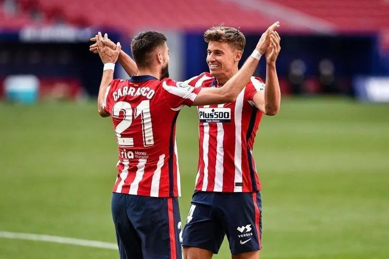  Carrasco y Marcos Llorente, ambos goleadores en la victoria ante el Eibar. 