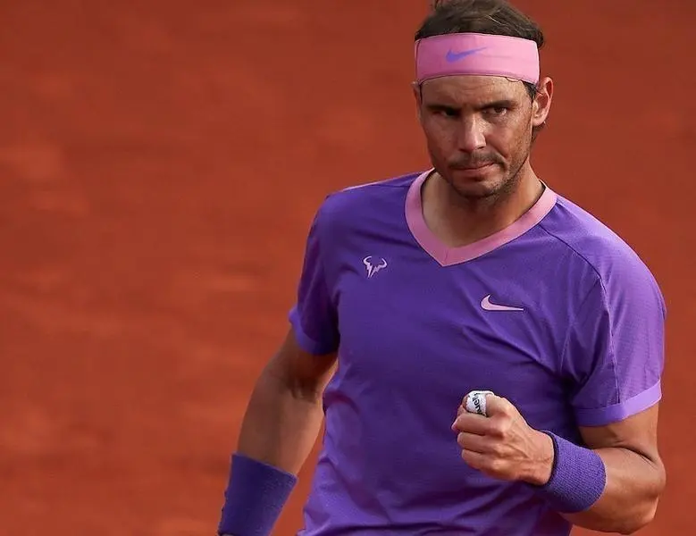  Rafa nadal celebrando un punto 