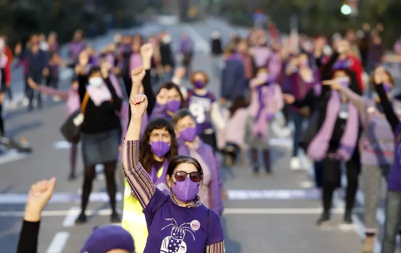  Concentraci&oacute;n, baile feminista y lectura de manifiesto por el 8M, D&iacute;a Internacional de la Mujer, en M&aacute;laga - ALEXZEA 