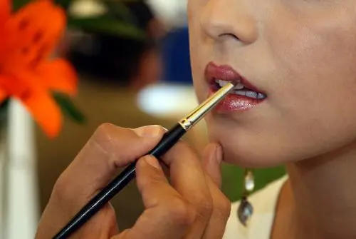 idata_5031205_archives_0_maquillage-1