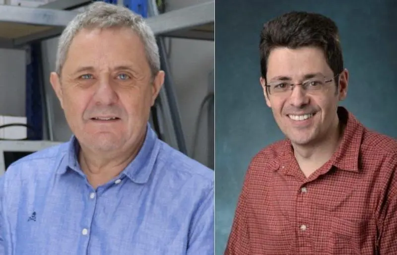  Prof. Xavier Querol y Jos&eacute; Luis Jim&eacute;nez 