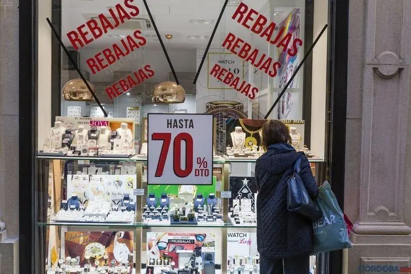  Rebajas de enero en Córdoba. - José León. 