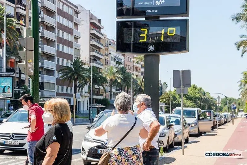  Termómetro en Córdoba al mediodía / Pilar Gázquez. 