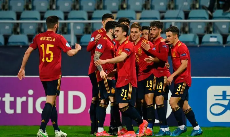  Espa&ntilde;a  Selecci&oacute;n Espa&ntilde;ola de F&uacute;tbol 