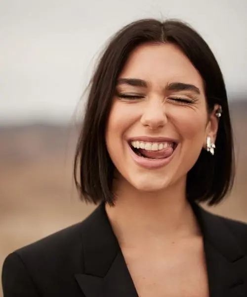  Dua Lipa, corte bob. Pinterest. 