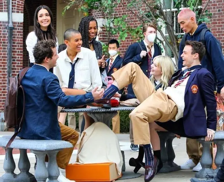  Gossip Girl reboot. Pinterest 