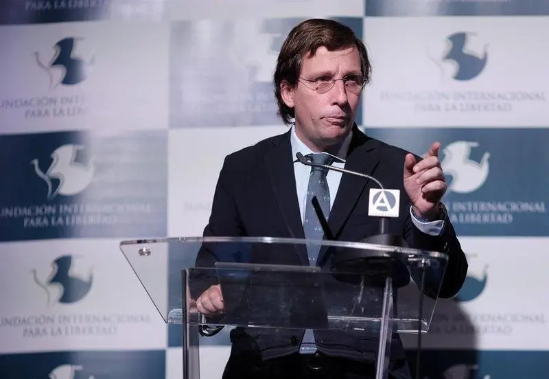  J.L. Mart&iacute;nez Almeida | EP 