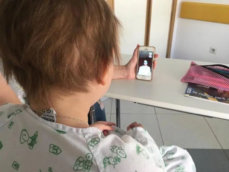  Ni&ntilde;o hospitalizado en el Reina Sof&iacute;a. ARCHIVO 