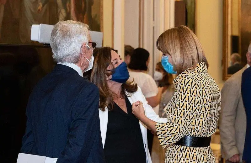  Imagen 2 Viceconsejera M. Carmen Castillo y ministra 