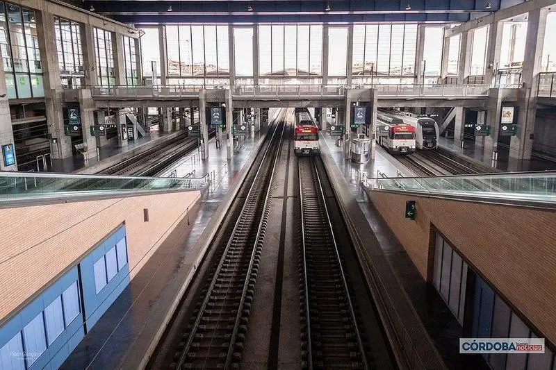  Estación de trenes de Córdoba / Pilar Gázquez. 