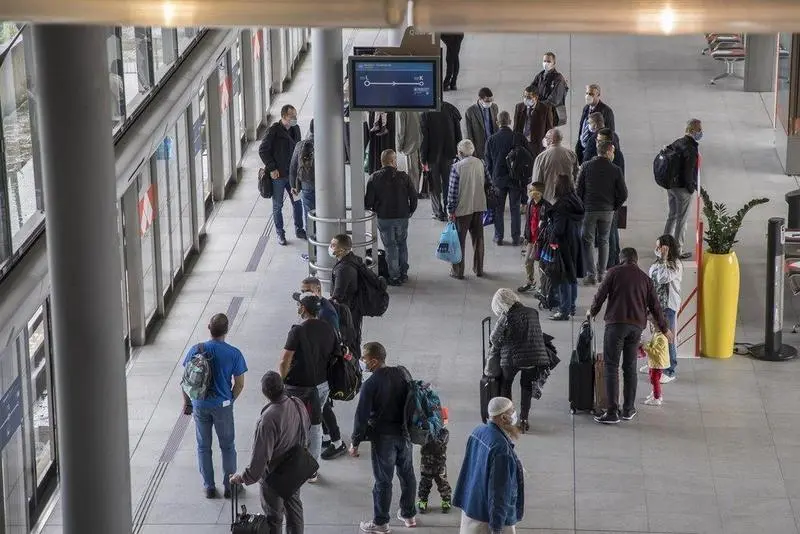  Terminal del aeropuerto Charle de Gaulle de Par&iacute;s - VINCENT ISORE / ZUMA PRESS / CONTACTOPHOTO 