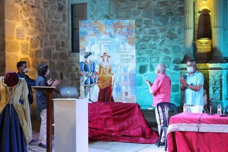  Presentaci&oacute;n del cartel - Obtenido por Hinojosa TV 