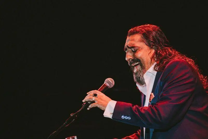  FD93D9D8-4296-4C2F-9B72-C1BBE1581311 