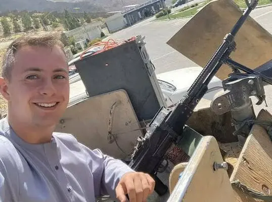  Miles Routledge. Twitter 