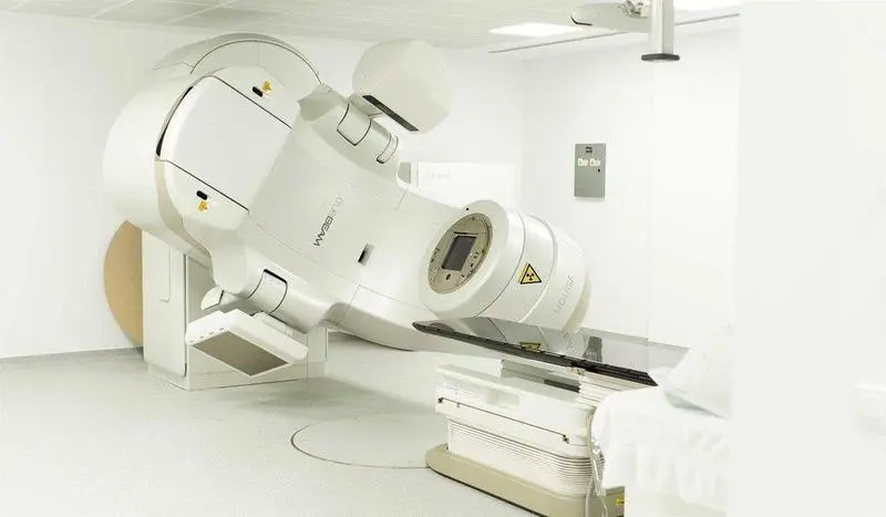  Archivo - Quir&oacute;nsalud Torrevieja adquiere un nuevo acelerador lineal para el tratamiento de todo tipo de c&aacute;nceres con radioterapia - QUIR&Oacute;NSALUD - Archivo 