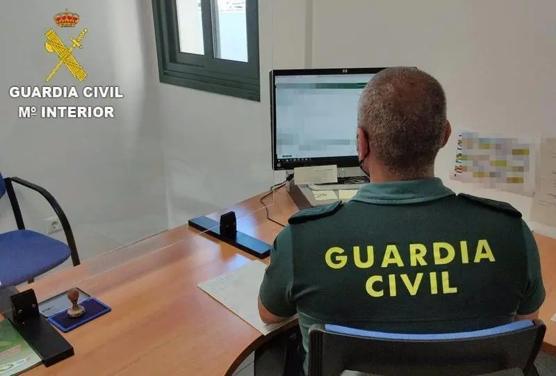  Agente de la Guardia Civil - GUARDIA CIVIL 