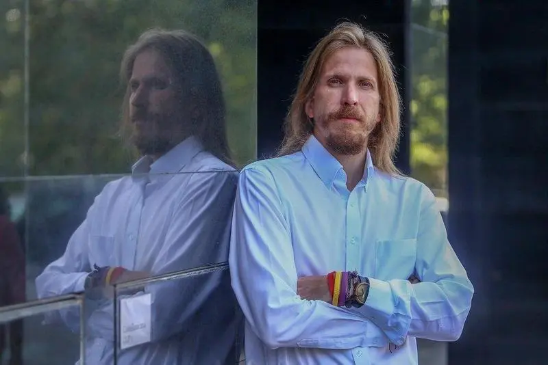  f
Insiste en la armonizaci&oacute;n fiscal para combatir "el agujero negro" de la Comunidad de Madrid con su "dumping fiscal"

MADRID, 22 Ago. (EUROPA PRESS) -

El coportavoz de Podemos, Pablo Fern&aacute;ndez, ha adelantado que su formaci&oacute;n "dar&aacute; batalla" en el 