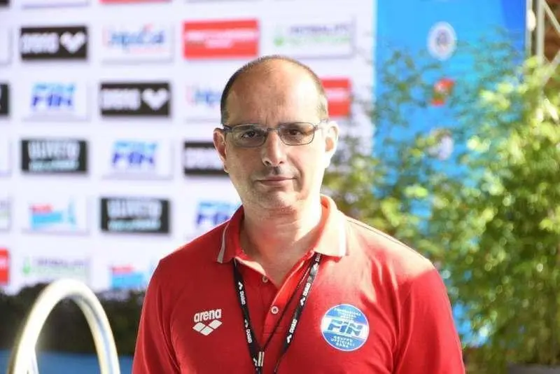  02275D42-BA5F-4F60-96C0-915FD18C7BBA 