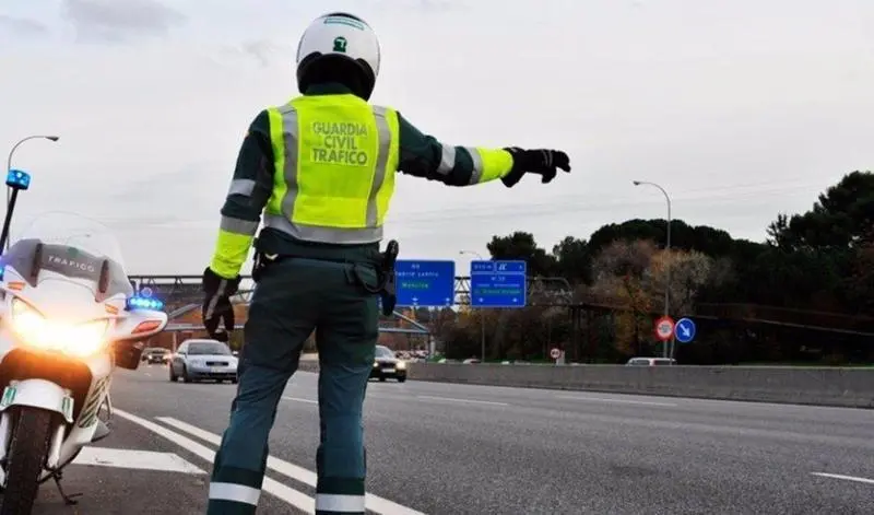 Control de Guardia Civil de Tr&aacute;fico
GUARDIA CIVIL
  (Foto de ARCHIVO)
9/9/2020