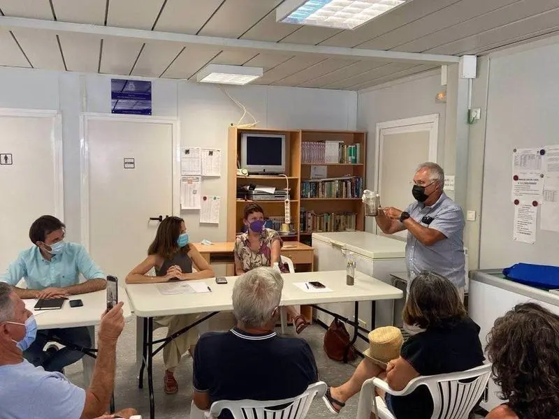  Ione Belarra se re&uacute;ne con una decena de asociaciones en defensa de la laguna antes de visitar La Manga para conocer la situaci&oacute;n sobre el terreno y escuchar sus reivindicaciones - PODEMOS 