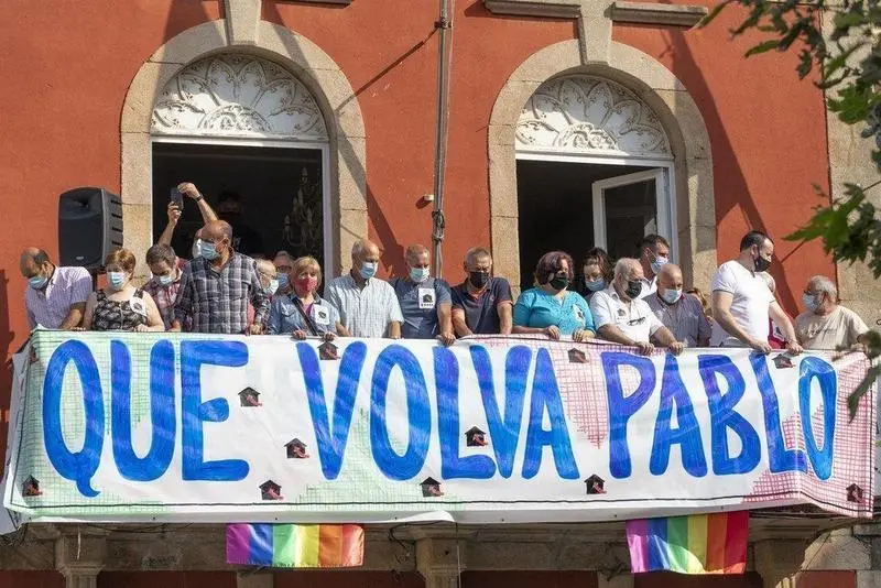  436C0F48-99EC-40AF-A6A6-C37FAD36D91D 