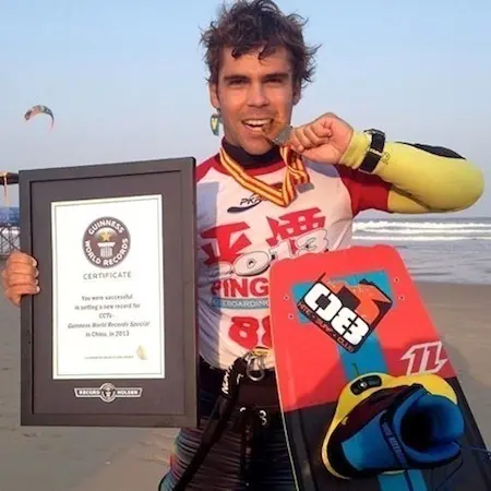  F4B3F638-A7C4-4CC0-B03A-1073BCBF660C 