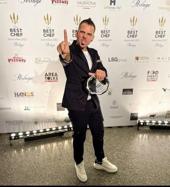  0276DE6D-3D46-444D-843F-29480F9096D4 