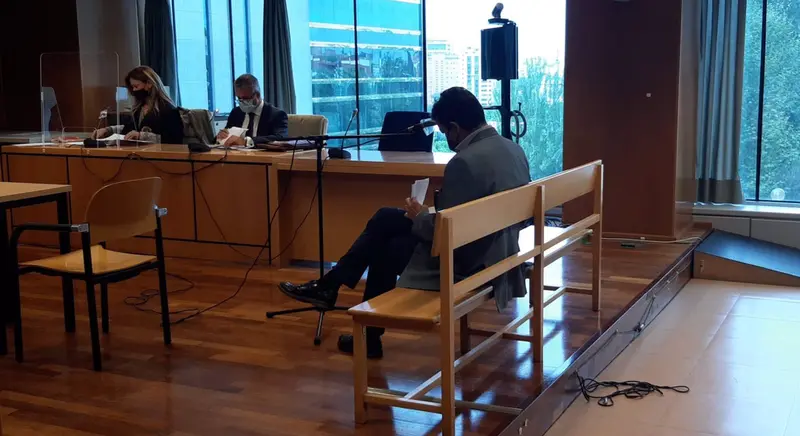  Profesor acusado de abusos sexuales a cuatro alumnas - EUROPA PRESS 