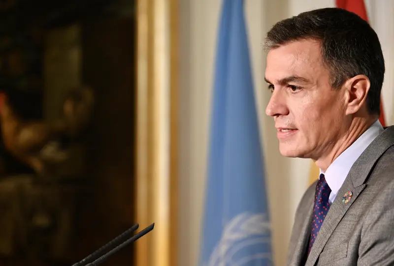  El presidente del Gobierno, Pedro S&aacute;nchez, en rueda de prensa desde Nueva York. - MONCLOA 