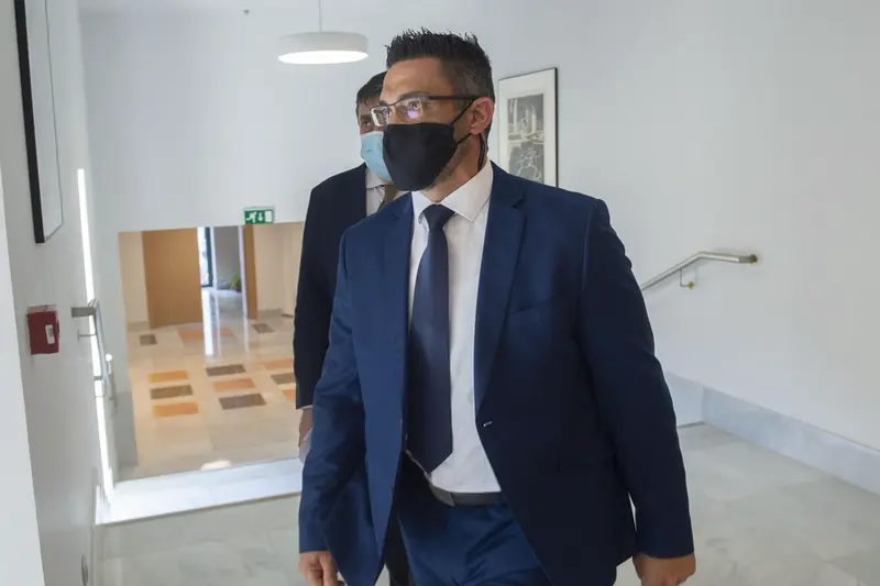  Archivo - El que fuera ch&oacute;fer del extesorero del PP Luis B&aacute;rcenas&rsquo;, Sergio R&iacute;os, se dirige a la Comisi&oacute;n de Investigaci&oacute;n en el Congreso el pasado mes de mayo - A. Ortega. Pool - Europa Press - Archivo 