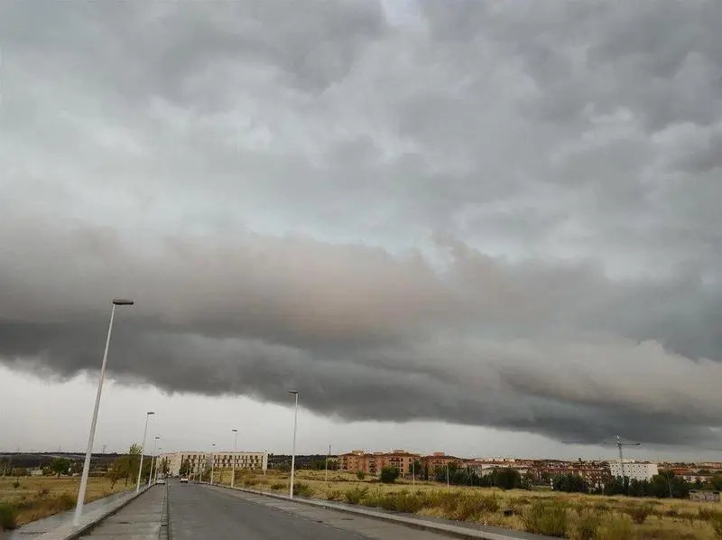  Nubes de la tormenta de este jueves en M&eacute;rida. - EUROPA PRESS 