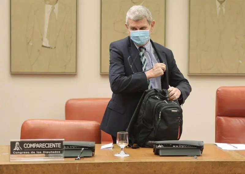  Archivo - El presidente de la Corporaci&oacute;n RTVE, Jos&eacute; Manuel P&eacute;rez Tornero, a su llegada a una Comisi&oacute;n Mixta de Control Parlamentario de la Corporaci&oacute;n RTVE y sus Sociedades, a 24 de junio de 2021, en Madrid, (Espa&ntilde;a). El presidente ha respondido, entre o - EUROPA PRESS/E. Parra. POOL - Europa Press 