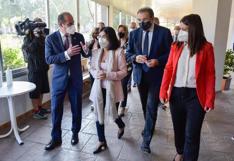  La ministra de Sanidad, Carolina Darias, en su visita a Guadalajara - EUROPA PRESS / RAFA MART&Iacute;N 