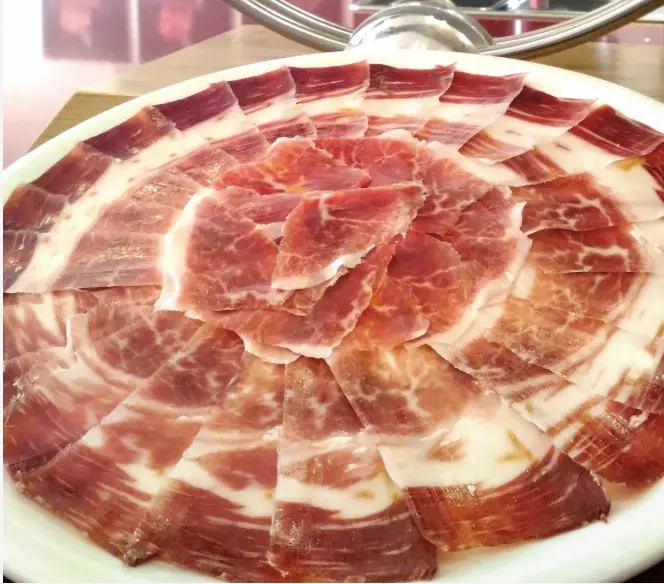 <p> Jam&oacute;n ib&eacute;rico de bellota II </p>