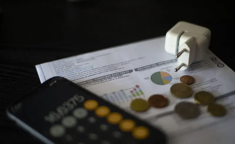 <p> Una factura del consumo de luz, a 10 de septiembre de 2021, en Madrid (Espa&ntilde;a). - Eduardo Parra - Europa Press </p>