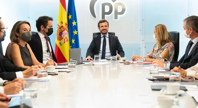 <p> El l&iacute;der del PP, Pablo Casado, preside el comit&eacute; de direcci&oacute;n del PP. En Madrid, a 8 de octubre de 2021. - DAVID MUDARRA (PP) </p>