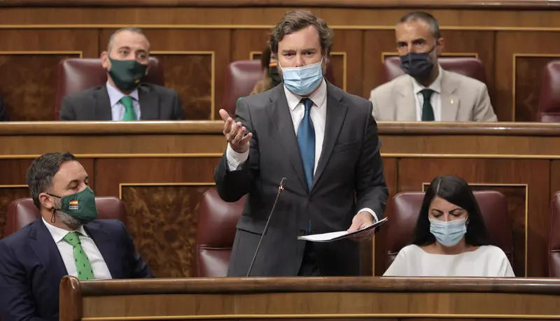 <p> El portavoz de Vox Congreso de los Diputados, Iv&aacute;n Espinosa de los Monteros, interviene en una sesi&oacute;n de control al Gobierno - Eduardo Parra - Europa Press </p>