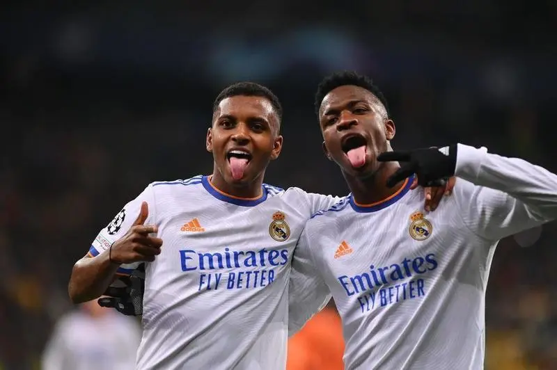 <p> Rodrygo y Vinicius Jr en la celebraci&oacute;n del 4to gol </p>