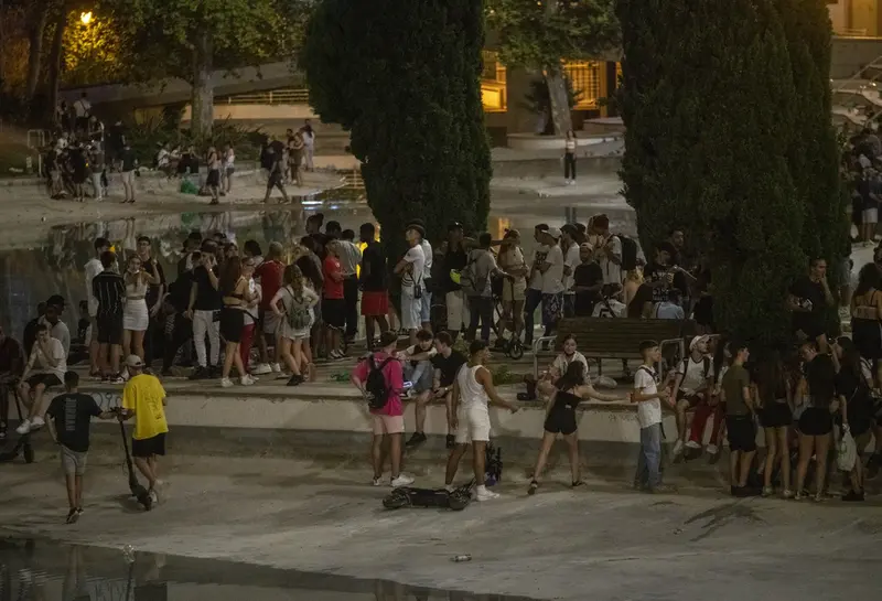 <p> Sanidad notifica 2.528 casos y 31 muertes por COVID-19, con un ligero aumento de la incidencia hasta 43 </p>